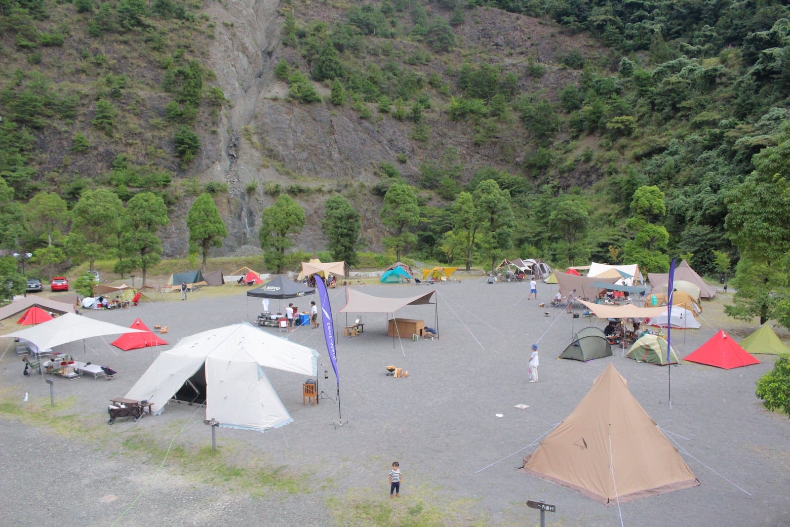 かもしかキャンプフィールド 青川峡キャンピングパーク